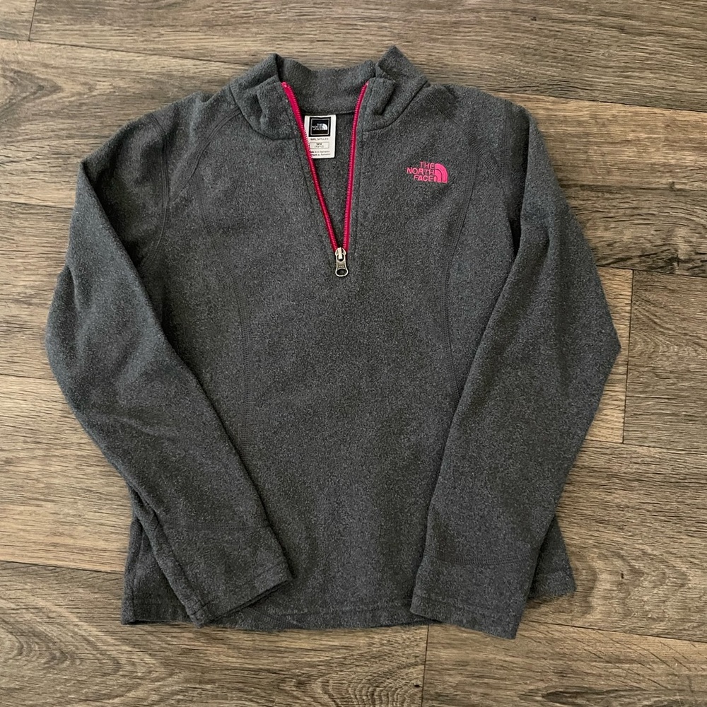 *SOLD* Girls Medium (8/10) The North Face sweater